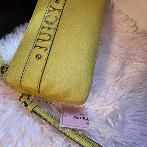 Juicy couture wristlet/wallet/clutch - Picture 4 of 6